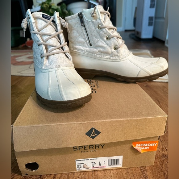 Women’s Sperry Syren Gulf Wool Quilt Ivory Duck Boots Size 9 - Picture 1 of 6